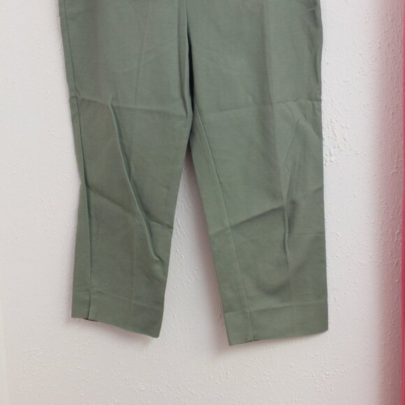 #427 Chico's Grey Green Dress Pants Size 2 (12) - Picture 2 of 7